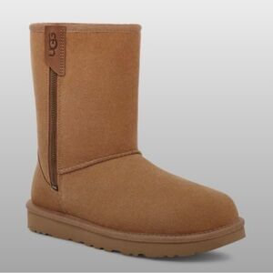 UGG Women Classic Tan Boots